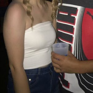 white tube top !! 🤩🤩